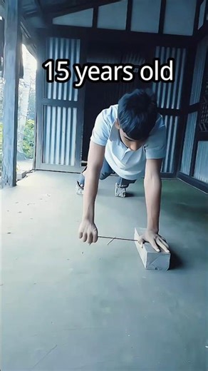 One Hand Push-Up The Ultimate Fitness Test 单手俯卧撑：终极健身测试 한 손 푸시업: 궁극의 체력 테스트!" 🥶🥶🤫🤫