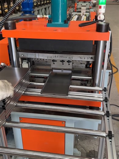 Automated Production Line for Supermarket Shelf Radius Decking