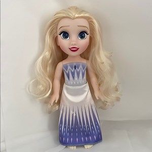 Disney's Frozen Elsa Snow Queen Singing  Doll