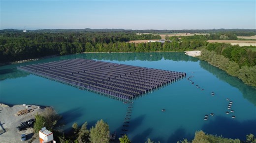 Floating vertical photovoltaic system with 1.87 MW opened on gravel lake