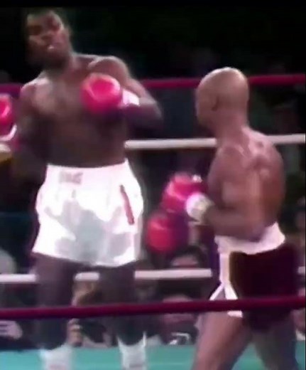 Marvelous Marvin Hagler vs William "Caveman" Lee, March 7, 1982(throwback)