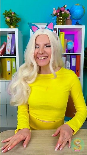 أفضل مكان لإخفاء أحمر الشفاه: استخدمي شعرك! 💄💇‍♀️ #جمال #حيلة_إبداعية