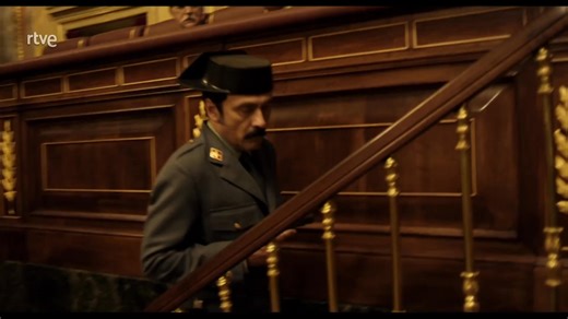 🇪🇸💥 El momento que detuvo un país entero '23-F: La película' revive una de las escenas más impactantes de la historia reciente: la irrupción del teniente coronel Antonio Tejero en el Congreso. Disparos, gritos y diputados paralizados mientras el futuro de la democracia queda en el aire Puedes verla completa en #RTVEPlay | RTVE play