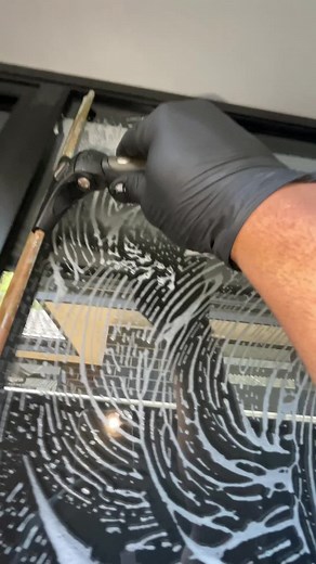 That’s that #asmr #windowcleaning #oddlysatisfying