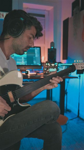 Four Guitars, One Funk Groove (Fretless Solo!)#fretlessguitar #funk #guitarsolo #guitarist #shorts