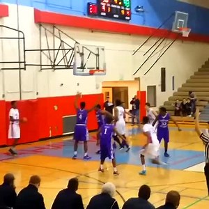 Hafid Yassin with an insane inbounds dunk! Don't forget to leave a like and revine!