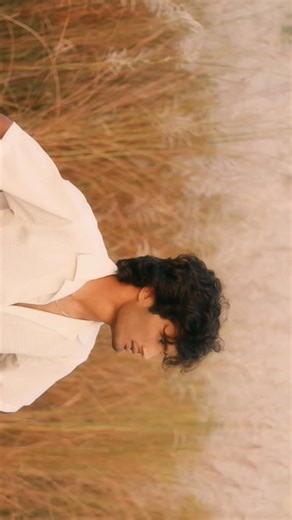 Ѕнιꪜ🌙 on Instagram: "✨🤍 . . . . . . . . . . . #telugureels❤️🌈💕 #telugulyricalsongs #eega #telugu #explore #trendingréels #trendingaudio❤️ #naturalstarnani❤️ #telugucinema #love #lovetelugu"