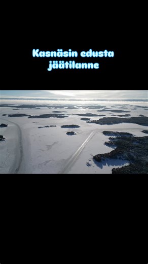 Tässä tänää 1.2.2026 Kasnäsin edustan jäätilanne ja väylät. Jää lienee 6-15 cm mitataan iltapäivällä #jäätilanne #talvi #turvallisestivesillä #kasnäs #väylät | Petri Järvinen