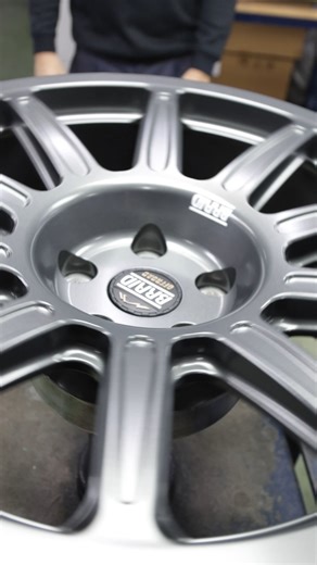 The new BRAID Offroad Forged River wheels are rolling out 🌊💪 We keep manufacturing checking, fitting, and preparing new sets that ship out to their new owners. Built for the most demanding 4x4s — light, tough, and full of BRAID DNA 🔩🔥 Where would you like to see a set of Forged River wheels? 👀 #braidwheels #forgedwheels #offroadwheels #thewheeltailors | BRAID wheels