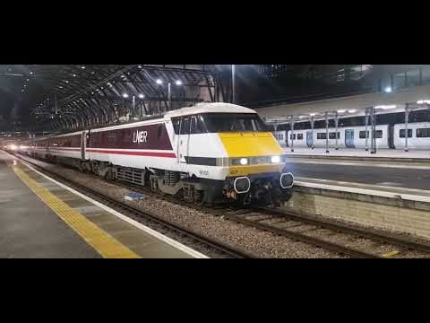 LNER class 91 Intercity 225 set departing London Kings Cross station
