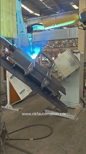 Two axis L type positioner is working with Fanuc robot! #fanuc #roboticsolutions