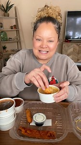 Sampling every sauce from Chili’s! 🔥😮‍💨 @Chili’s Grill & Bar #notanad #chilis #fyp #foodreview #snowdayvibes #saucegame #stuckathome | The Food Fam