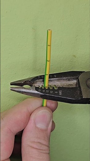 Perfect Wire Loop Every Time With This Trick #diy #electrical