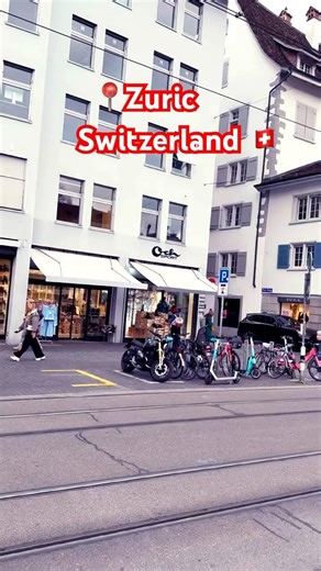 📍Downtown Zurich by Lake Zurich | Scenic City 🇨🇭| #zurich #zurichswitzerland #switzerland