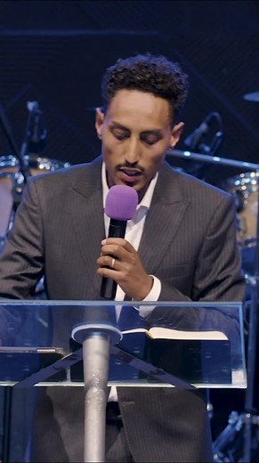 🔖 ወደ ጸሎት ስፍራ ስንመጣ የምንጸልይለት አካል እንድንቀርበው የሚፈልገው ልጅ በሆነ ማንነት ነው። ኢየሱስ ስትጸልዩ በሰማያት የምትኖር አባታችን ሆይ በሉ ያለን ጸሎታችንን የሚቀበለው እግዚብሔር እንድንቀርበው የሚፈልገው እንደአባት ስለሆነ ነው። አባትና ልጅ መሆን ትክክለኛ የጸሎት መሰረት ነው። ሙሉ መልዕክቱን ይከታተሉ 👉 https://youtube.com/live/ygmPhiwbBe4?feature=share ከረቡዕ መደበኛ ፕሮግራም የተወሰደ (ነሐሴ 29) መጋቢ ኢዮአብ ግርማ - ዘጸአት አፖስቶሊክ ሪፎርሜሽን ቤተክርስቲያን - ሳርቤት
