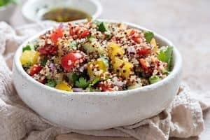 White Quinoa vs Black Quinoa: What’s The Difference?
