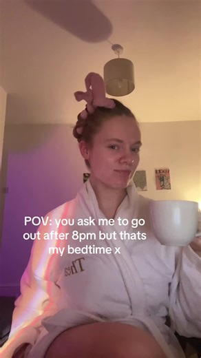 Like be fr my heartless curlers are in and I’m drinking my tea no thanks #gymgirl #gymrelatable #girlswholift #gymhumour #gymlover