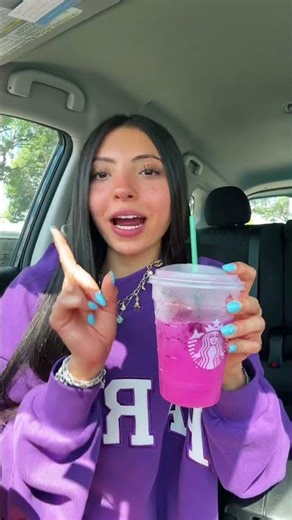 taste testing the mango cloud refresher 🥭☁️