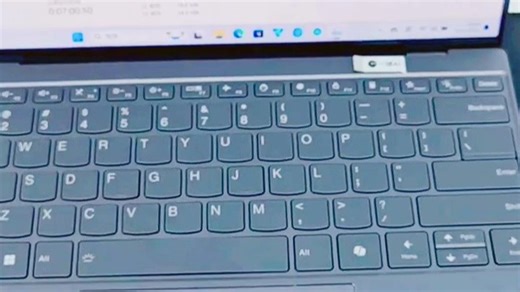 联想ThinkPad笔记本电脑，商务办公首选，坚固耐用，键盘手感出色，支持快速充电与多任务处理，搭载高性能处理器，出差会议、移动办公轻松应对，数据安全有保障，职