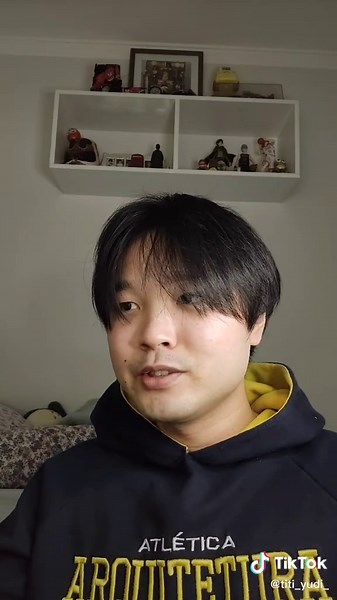 Biokineses: Como ter olhos puxados naturalmente