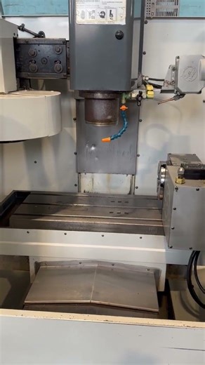 Haas Super Mini Mill #1083252 #milling #cnc #machine from #haas