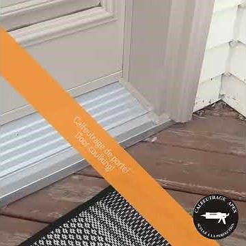 Calfeutrage Porte d'entrée , Calfeutrage Rive sud de Montreal, Calfeutrage Apex Caulking.
