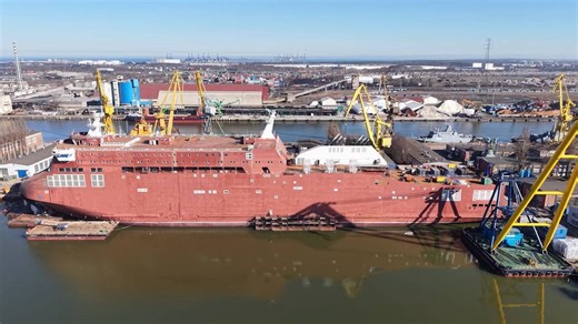 Drugi bliźniak już prawie gotowy. Wiadomo, kiedy będzie mógł pływać po Bałtyku - Szczecin