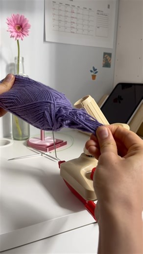 Just me, my yarn, and the most satisfying sound ever. 💆‍♀️