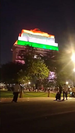 India Gate Night Walk 🌃 | Delhi’s Glowing Beauty | Best Night View in Delhi #shorts