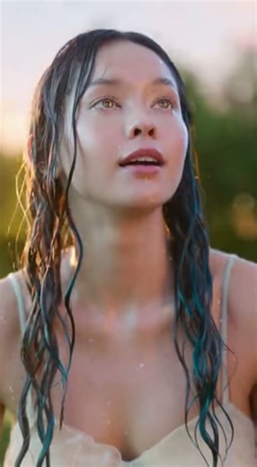 FROG TURNS INTO A PRINCESS?! Wait for her reaction! 🐸👑 #shorts