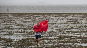 Bay News 9 Weather Team explains storm surge