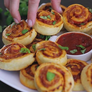 84K views · 1.6K reactions | Pizza Pinwheels Full recipe:...