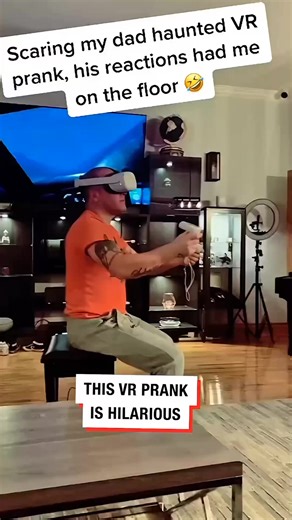 62K views · 631 reactions | Funny Scare Prank  #halloween2025 #scareprank #scareprankchallenge #scarecam #jumpscare #funny #prank #sofunny #hahaha #foryourpage #reelsviralシ #viralshare #reelsshare #reelsfb25 #reelsfypシ #asmrvideo #funnymoments #reelschallenge #paratiiiiiiiiiiiiiiiiiiiiiiiiiiiiiii #ceoofqueenbeast #risingcreator | TR Reels | Facebook