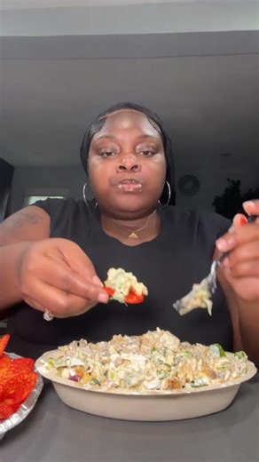30K views · 372 reactions | P#4 At My Loves Request 﫶 @Chipotle Mukbang with some Flamin Hot Nacho @Doritos  #chipotle #fyp | Amber foodie | Facebook