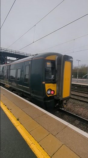 Class 387 Departs Swindon #class387 #gwr #train #trainspotting #railway ‪@WesternSpot23‬