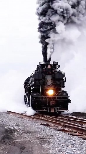 #steamengine #train #railway #whistle #engine #locomotive #sound #america #smoke | Steam Engine