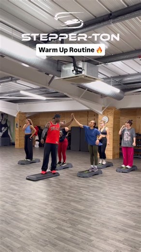 𝐉𝐮𝐥𝐢𝐮𝐬 𝐖𝐨𝐫𝐥𝐝 𝐎𝐟 𝐅𝐢𝐭𝐧𝐞𝐬𝐬 | Full warm up routine will be posted on YouTube on Wednesday 😊 fun way to warm up 🙌🏾 @kpopdemonhuntersnetflix - Step Partner: @ruhaani_... | Instagram