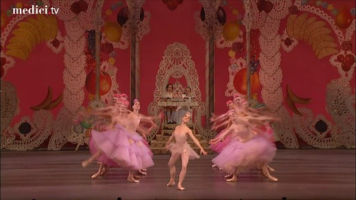 [TUTU TUESDAY] 🩰💐 Tchaikovsky's The Nutcracker sounds like the best ballet to get into a great mood today! Join the ballerinas of the New York City Ballet in a wonderful, colorful staging, performing the soothing the Waltz of the Flowers! 🩰💐 https://cutt.ly/PCxZtpK | medici.tv