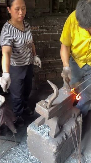 Dog's tail clamp lock assembly display # Shengbang blacksmith shop