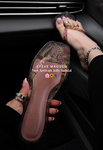 Steve Madden Trella Jelly Sandals Review