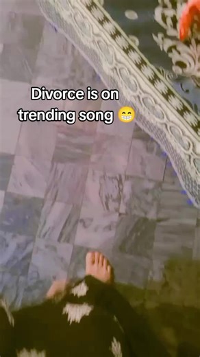 Understanding Divorce Through Trending Music