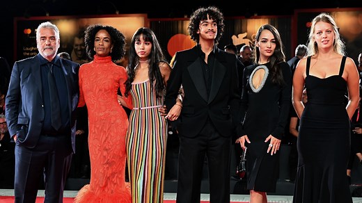 Luc Besson, père de famille nombreuse : qui sont ses 5 enfants ? - Grazia