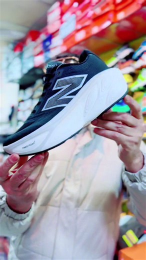 Ultra-Comfortable Sports Shoes for Speed and Performance