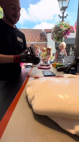 This is how we make a logo in CANDY 😱