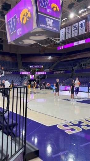 The view walking into Alaska Airlines Arena in Seattle