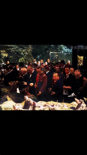 @xuebahanyu on Instagram: "“1935 real footage of the last emperor Puyi in Nara Park, Japan – a rare glimpse into a fading era. 📜📷 #RareHistory #EmperorPuyi #VintageVideo”“1935年真实影像，日本奈良公园中的末代皇帝溥仪——一瞥逝去时代的珍贵画面。📜📷 #珍贵历史 #溥仪 #老影像”"