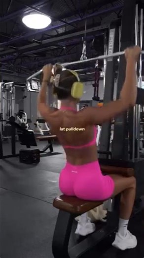 Female Bodybuilder’s Back Workout 💪