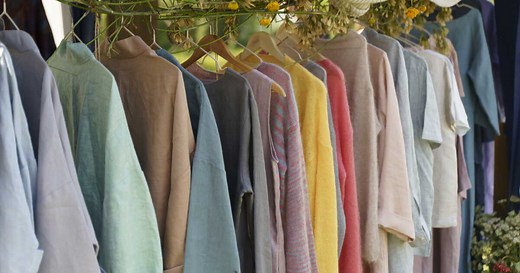 Comment laver, sécher et repasser un vêtement en Lyocell sans l'abîmer ? Une experte textile répond