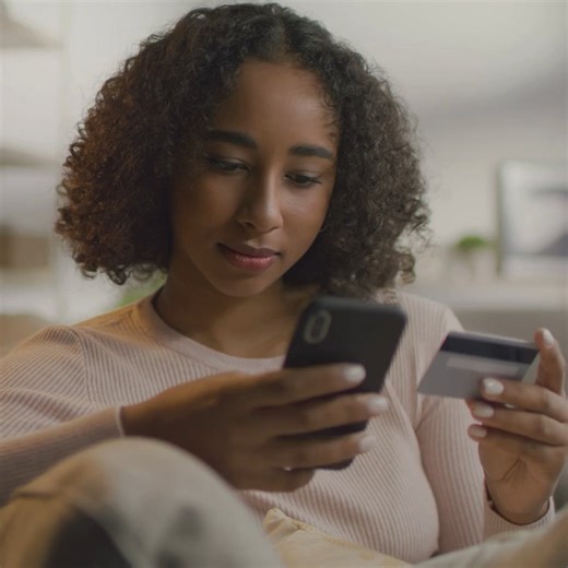 Depop Insider Tips, Tricks, and Finds