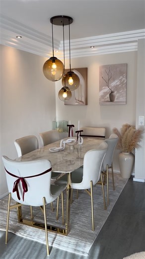 Nesrin🦋🩵 on Instagram: "Anzeige | @tectake.de Ich liebe es, wenn ein Raum sich durch ein einziges Möbelstück komplett verändert.✨ Die Tessa Chairs haben unserem Essbereich sofort einen sanften, eleganten Look gegeben – perfekt für die Feiertage. 🤍🎄 Sichere dir deine Favoriten mit meinen Codes: ✨ NUNU10 – gültig auf alle regulären Artikel ✨ NUNU5 – bis heute Abend auch auf Superdeals 🔗 Link & Preise in meiner Story #tectake #viral #explore"